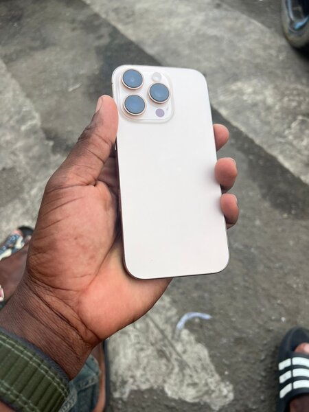 16pro sans ID très propre