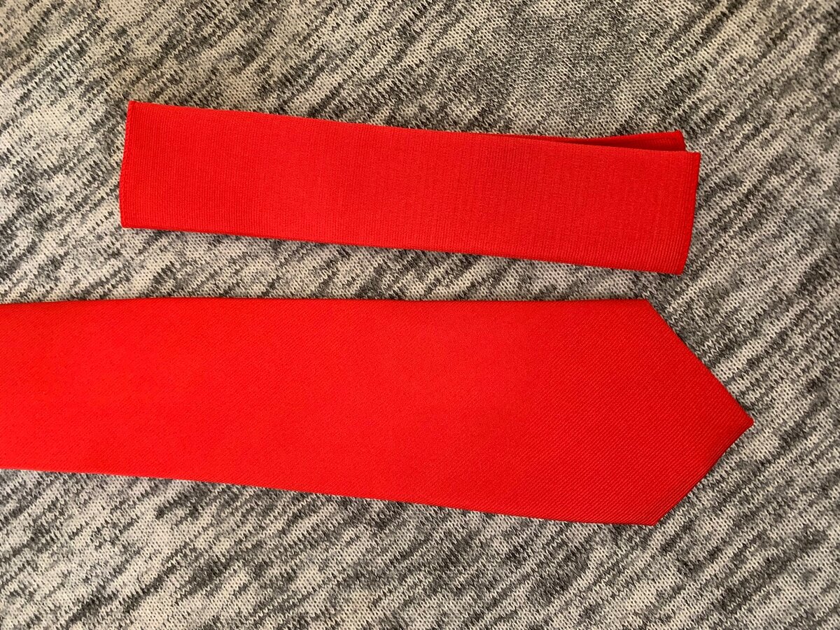 Tie and pocket square