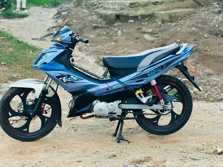 Moto électrique moderne élégante