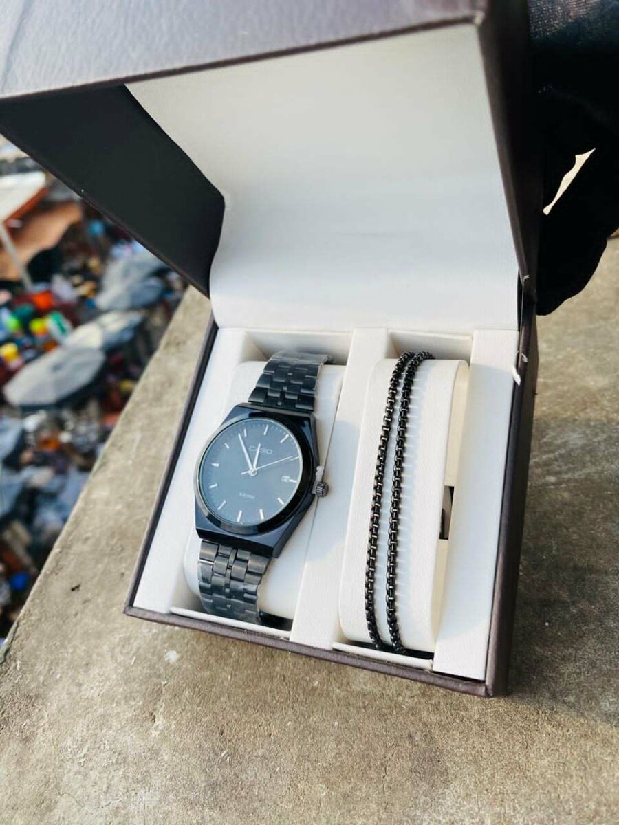 Montre homme élégante noire