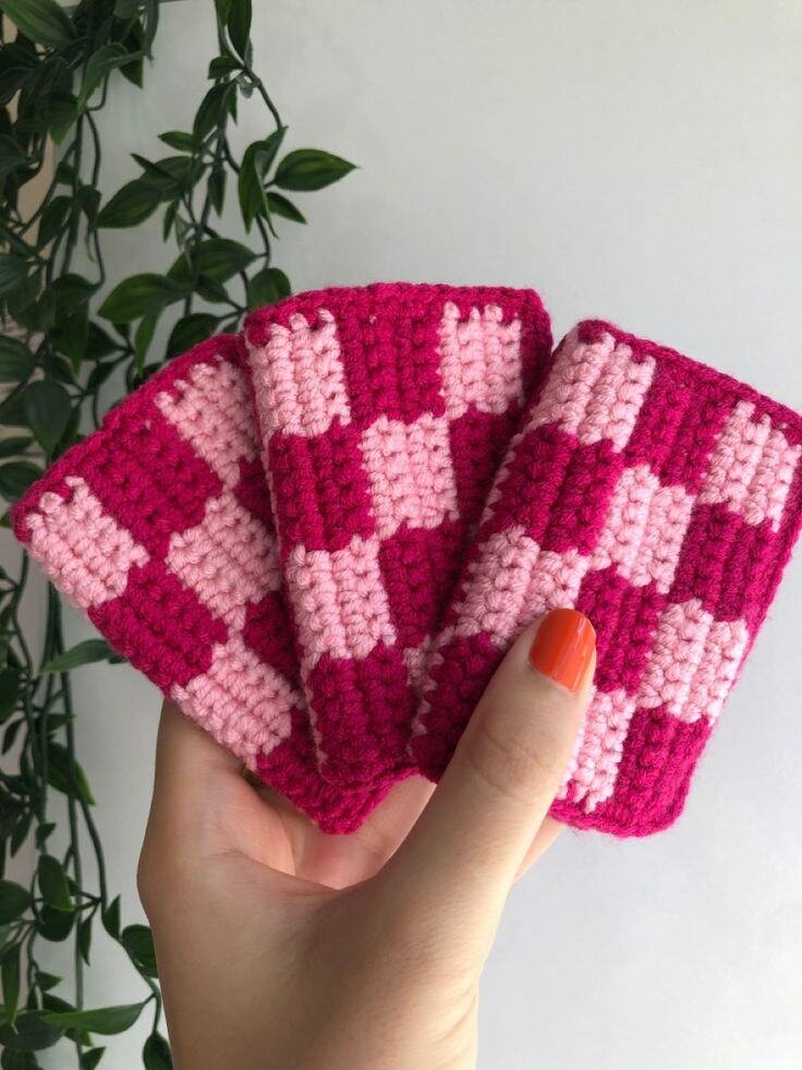 Porte-cartes crochetés colorés