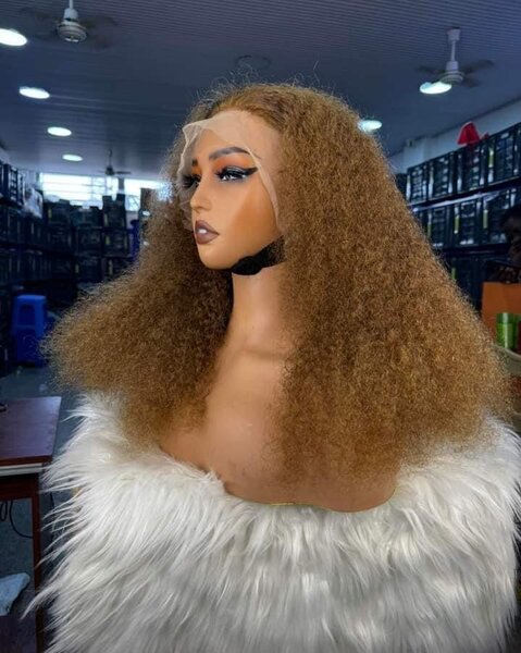 Perruque Lace Front Bouclée