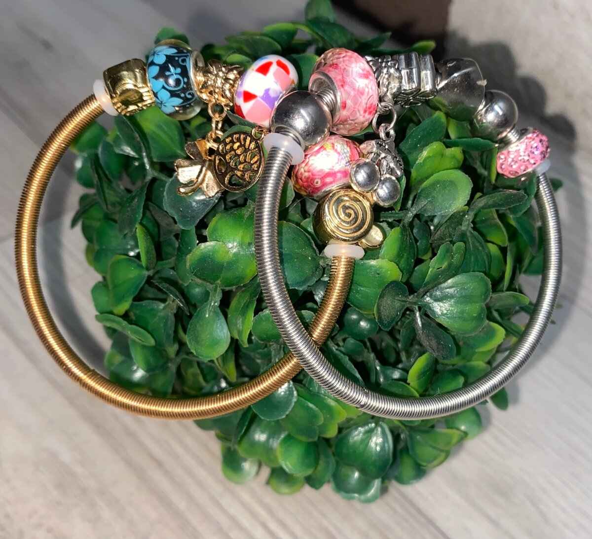 Montre élégante papillon