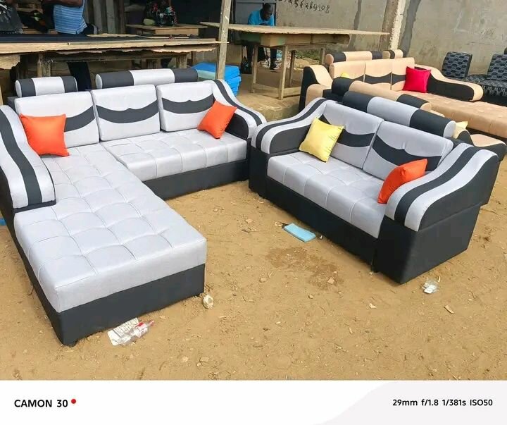 Fouteuil 7 place disponible