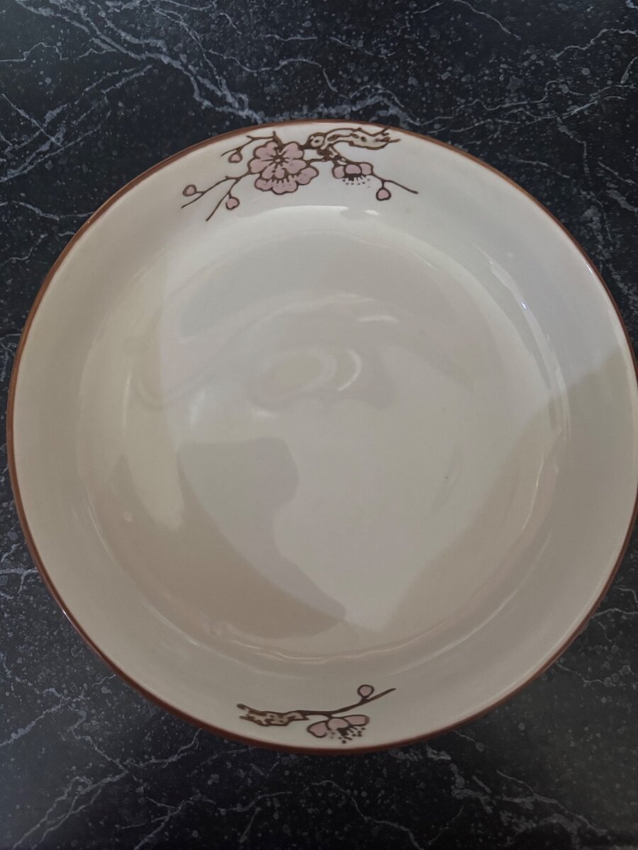 Тарелка салатница