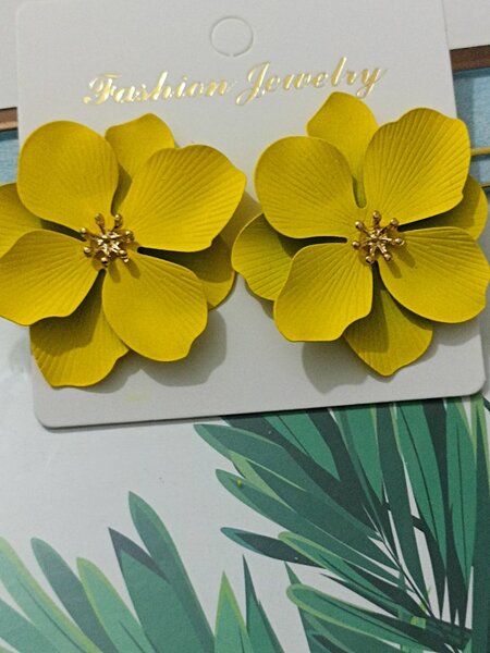 Boucles d'oreilles florales jaunes