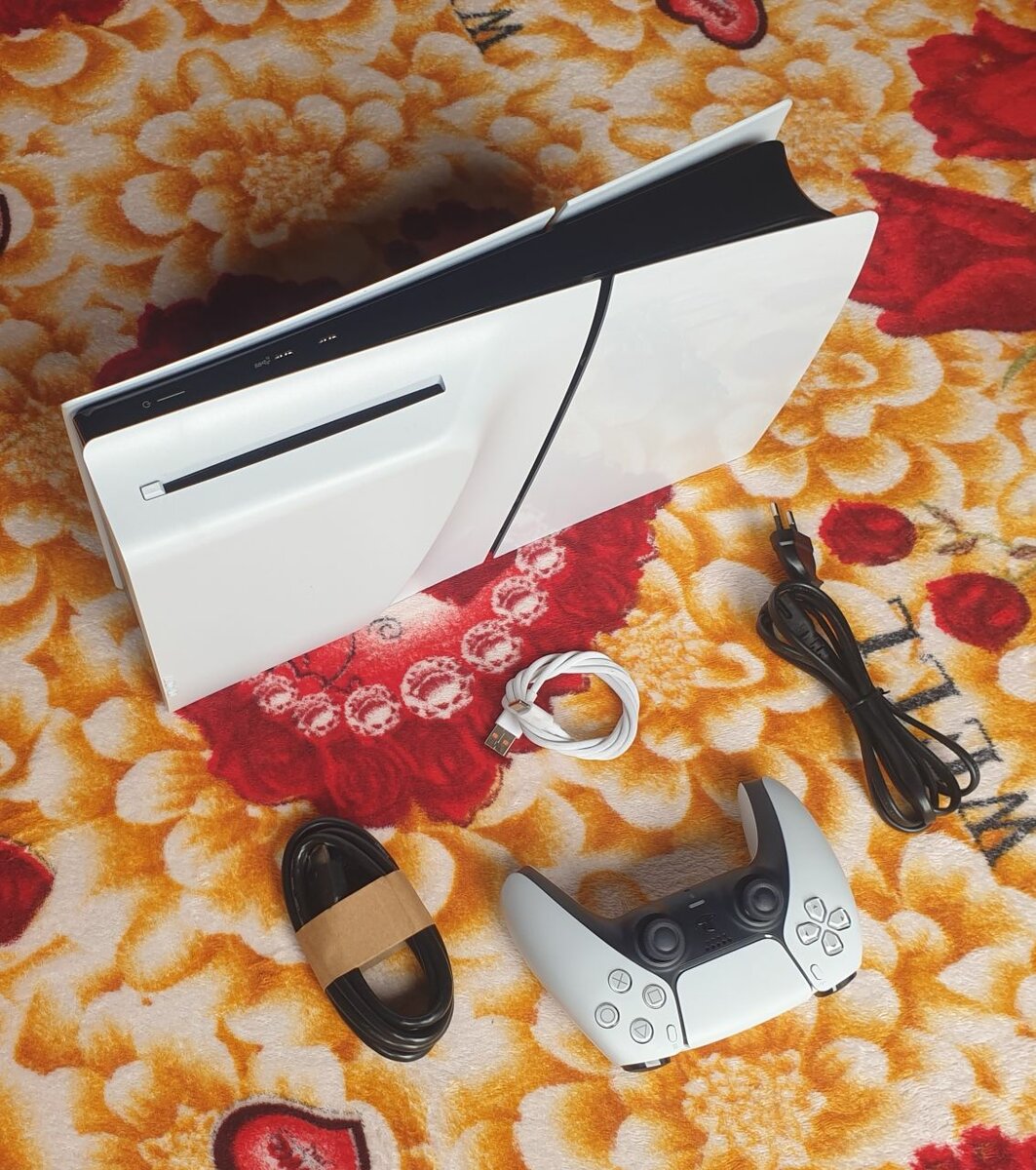 PS5 Slim propre jamais démonté