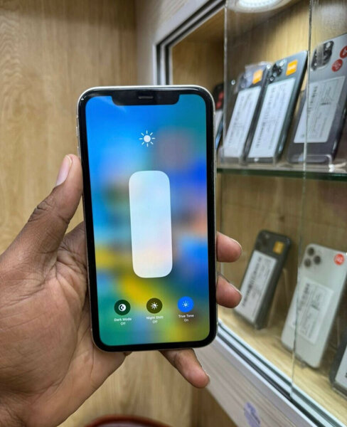 iPhone 11 Blanc 64Go