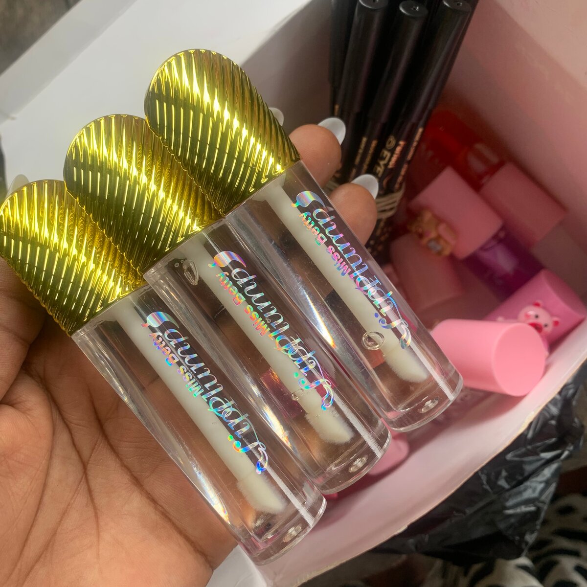 Gloss pour lèvres, 5 à 2000