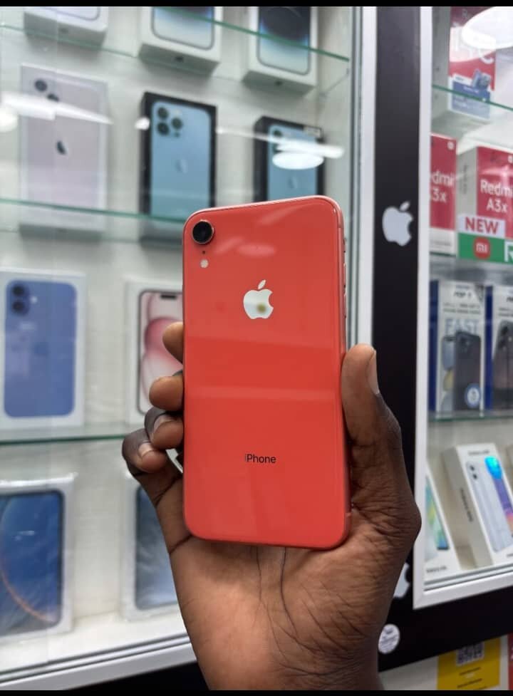 iPhone XR Rouge Débloqué