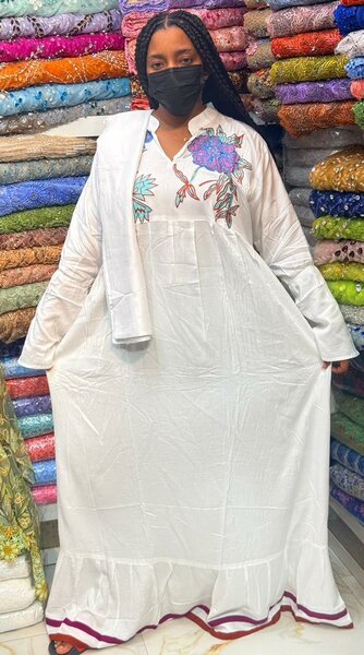 Robe Caftan Élégante Brodée