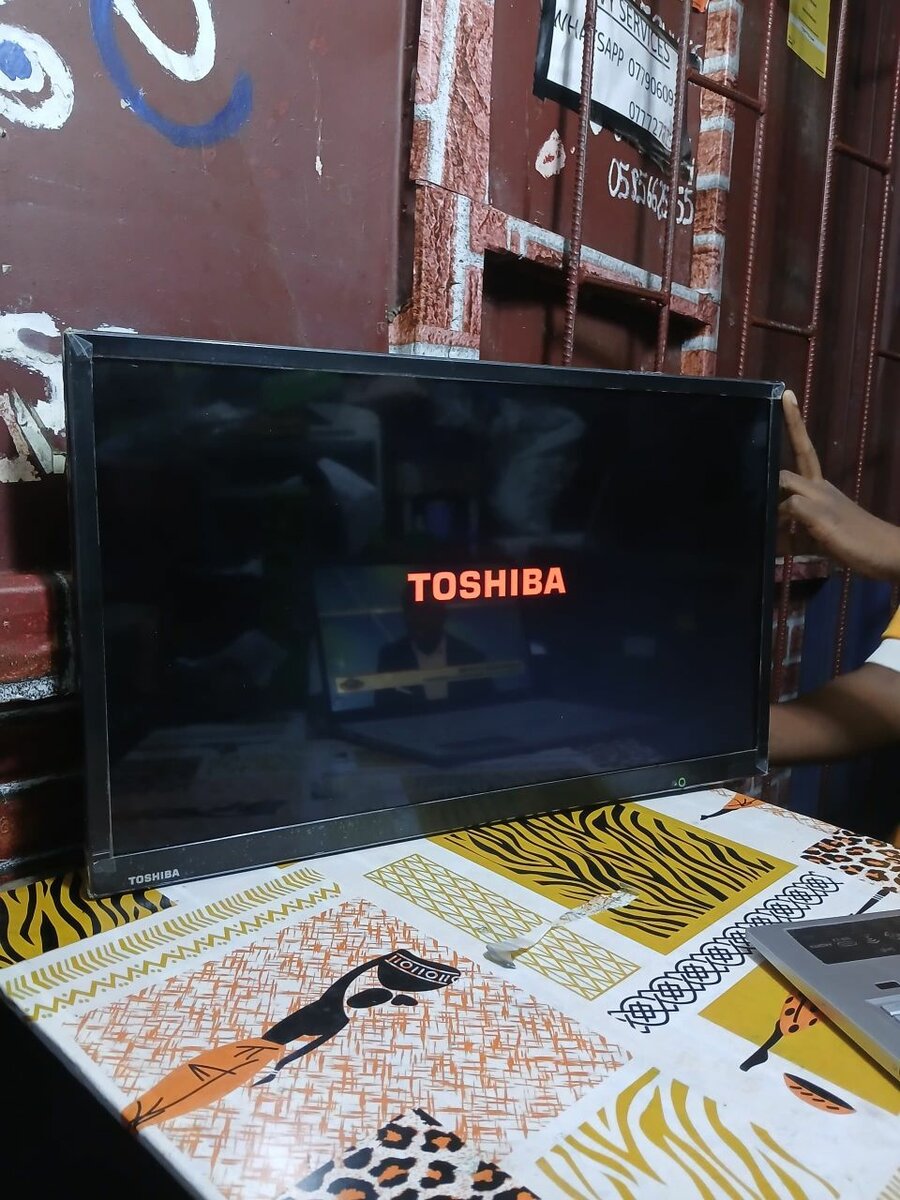 Toshiba Écran TV HD 24 pouces