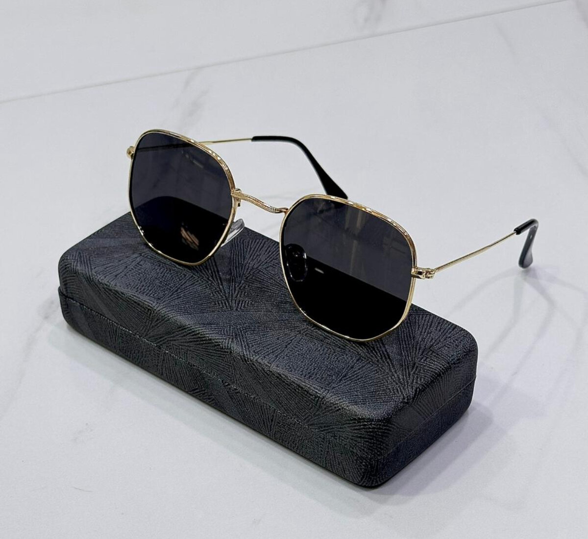 Lunettes de soleil élégantes