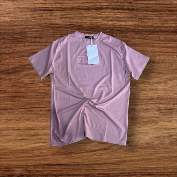 pink t-shirt