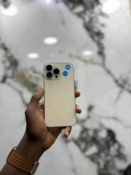 Smartphone moderne 128 Go