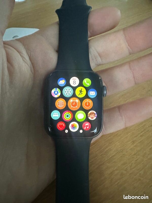 APPLE WATCH SE 44 MM