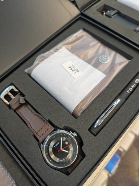 TOMI Gift Box