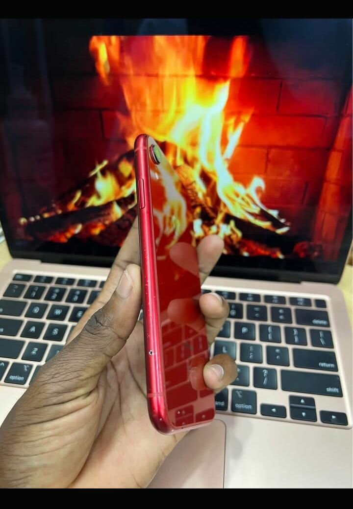 iPhone XR Rouge Éclatant