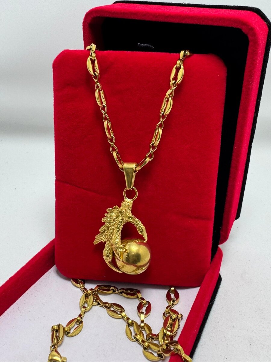 Collier Pendentif Ancre Doré