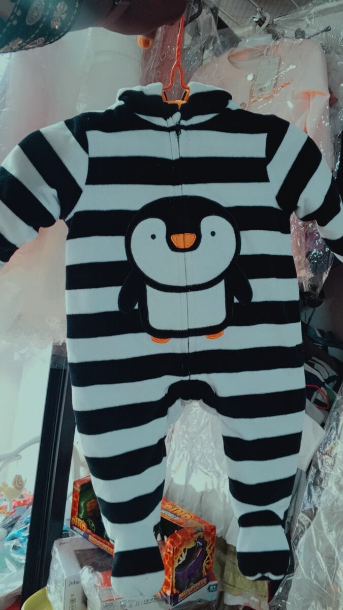 Combinaison bébé pingouin