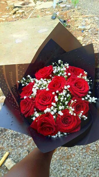 Bouquet de roses rouges élégantes