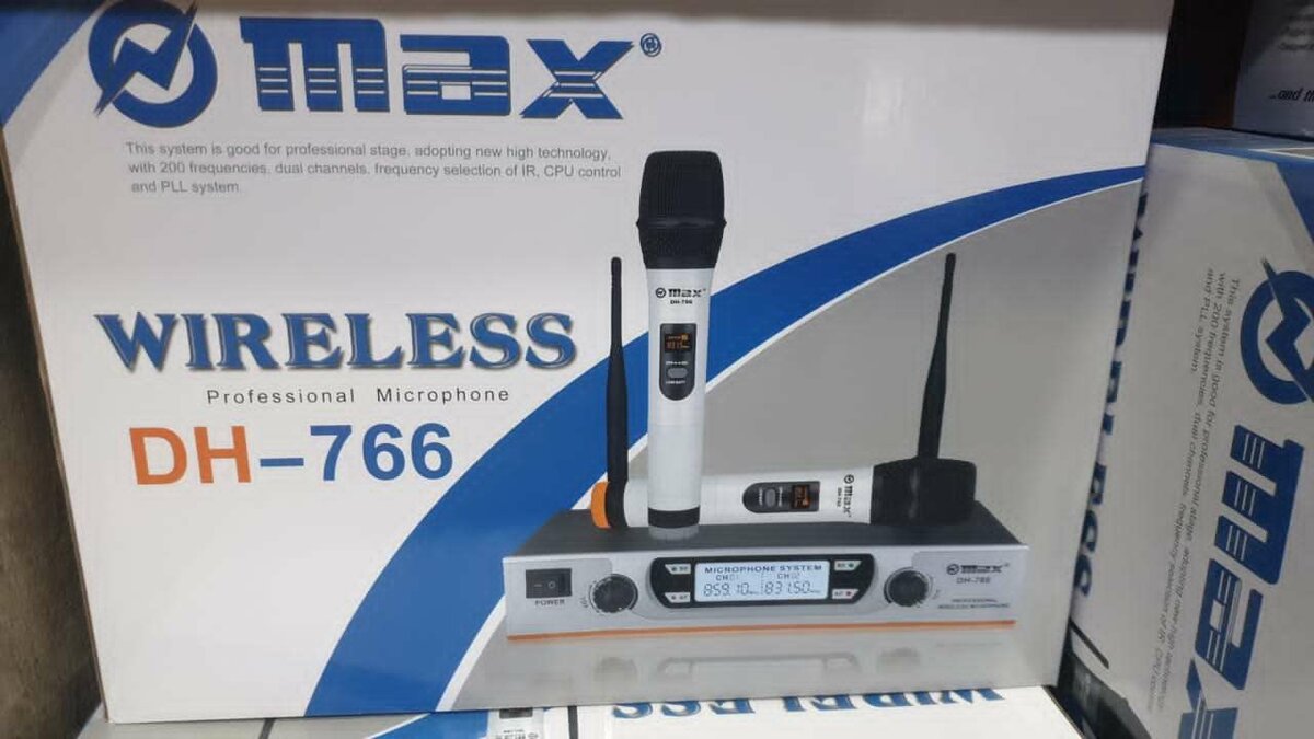 Microphone sans fil Max DH-766