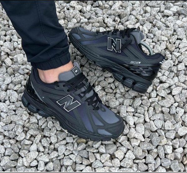 New Balance Sneakers