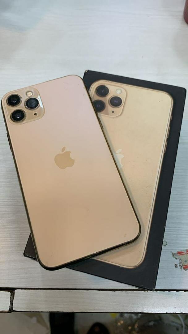 iPhone 11pro 64giga quasi neuf