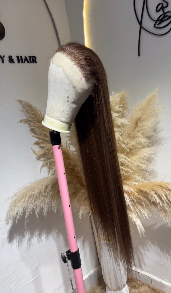 Perruque en dentelle frontale lisse