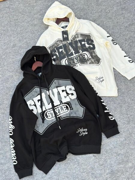 Sweat à capuche Selves Style