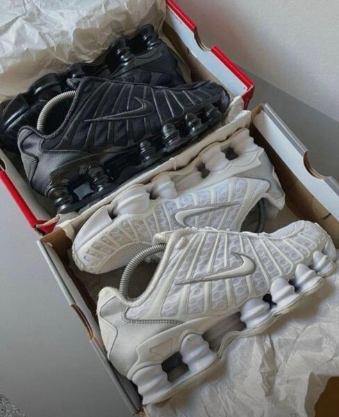 Nike Shox Enigma Sneakers