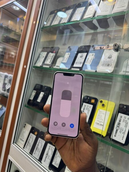 13 simple quasi neuf 128giga