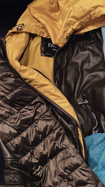 Курточка в хорошем качестве