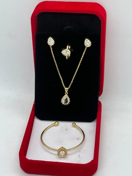 Parure Bijoux Éclatante