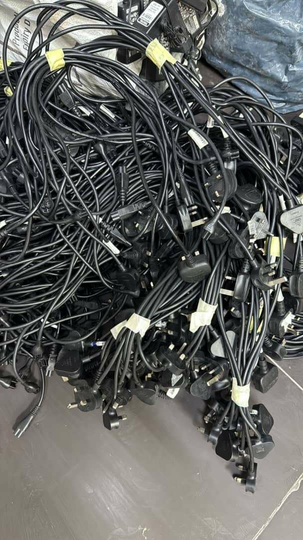 Laptops power cables