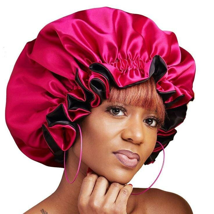 Grand bonnet en satin pour femmes