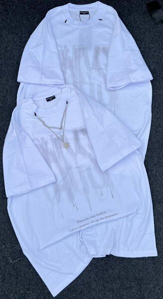 T-shirts oversize graphiques