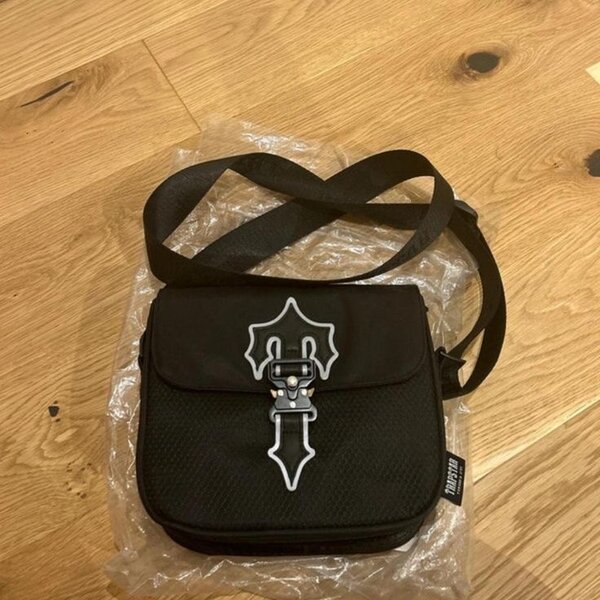 Sac banane noir avec logo épée Puma