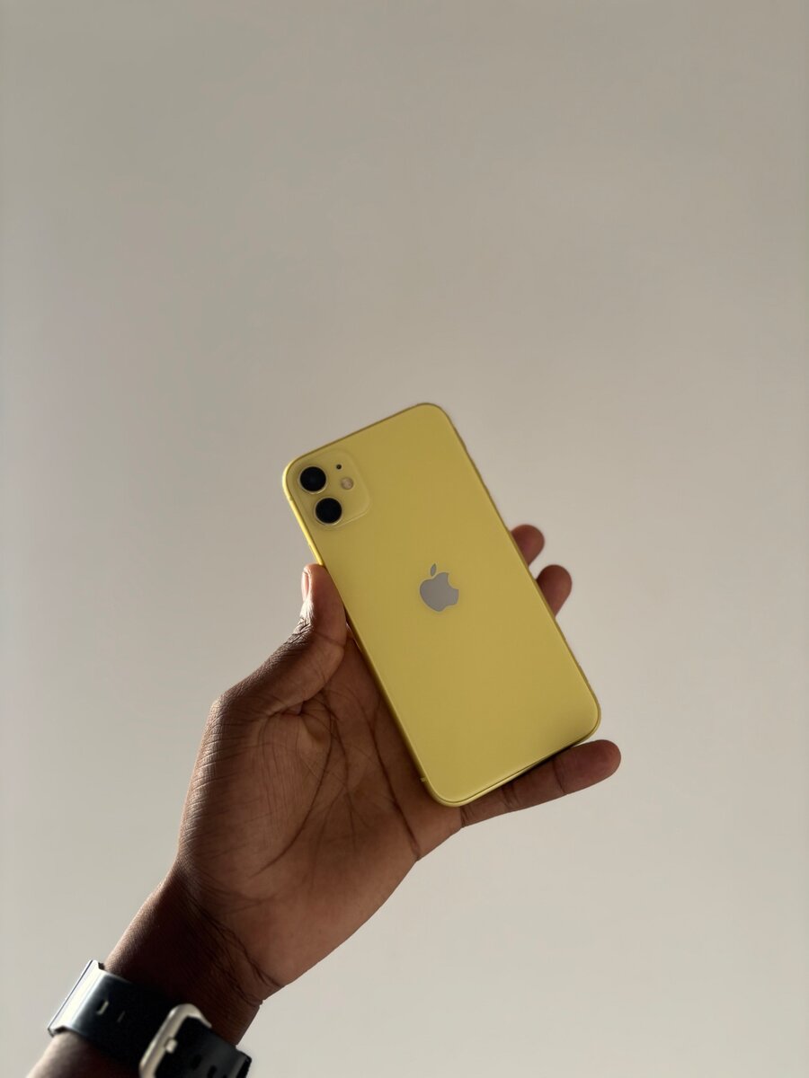 IPHONE 11