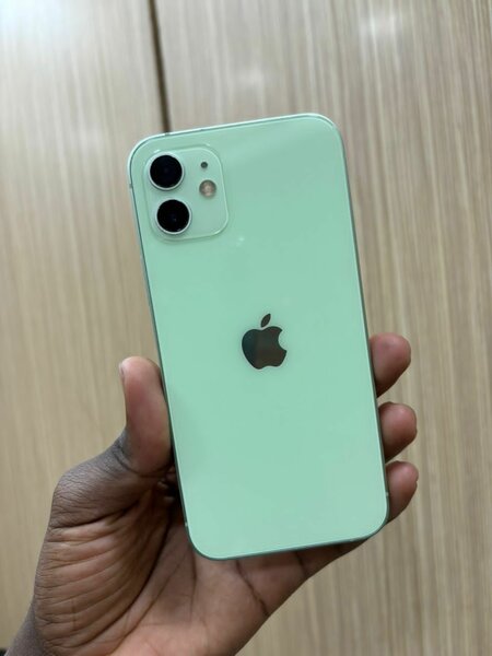iPhone 12
