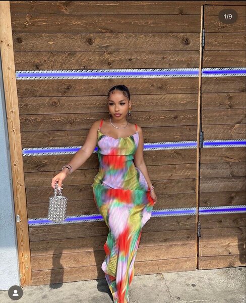 Robe plissée multicolore