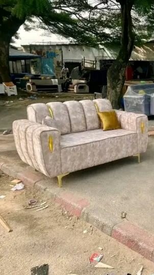 Canapé moderne 2 places