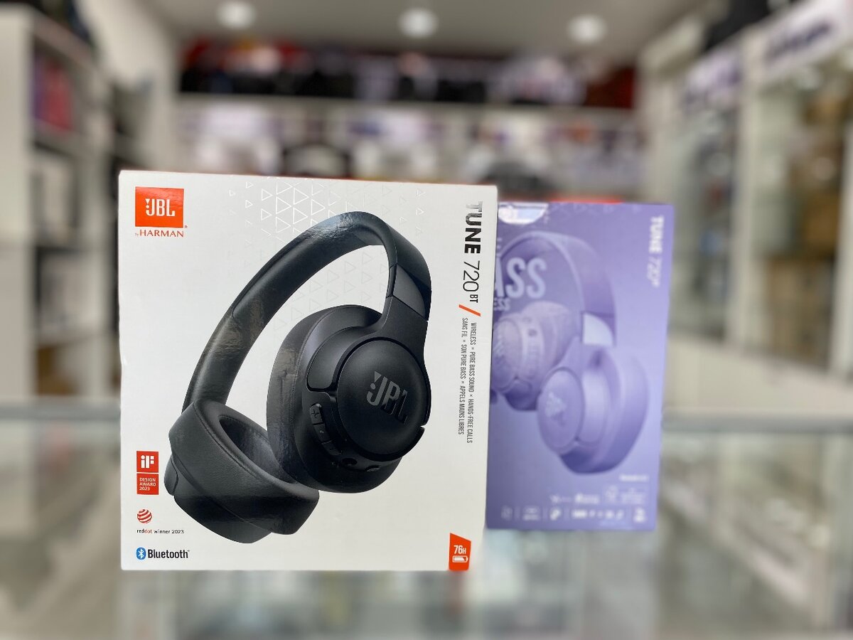 JBL TUNE720