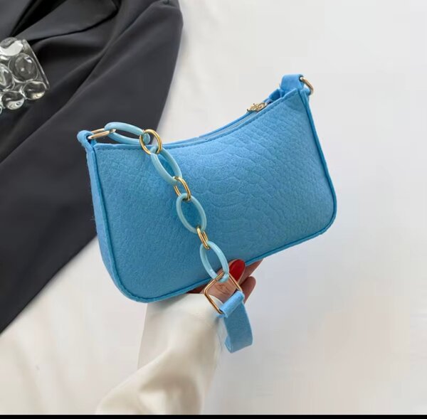 Sac à main coloré élégant