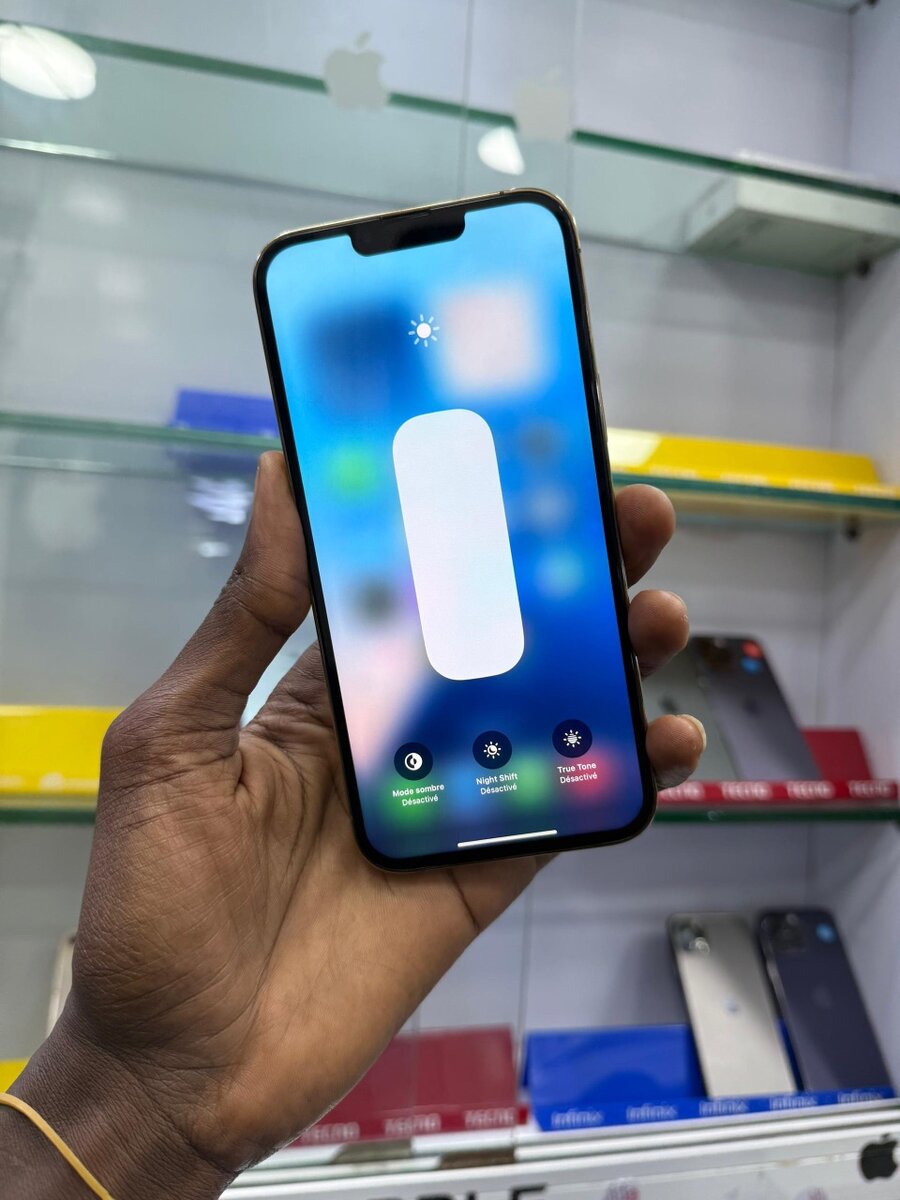 13 pro max écran changer