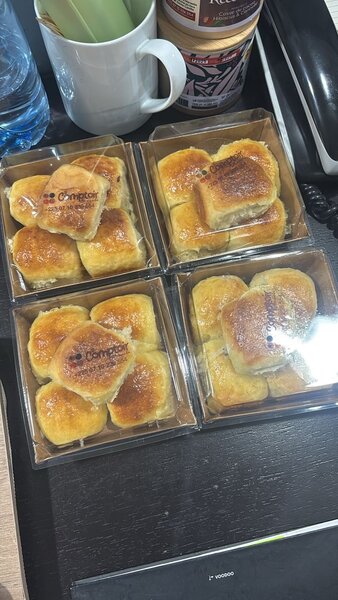 Brioches dorées fraîches