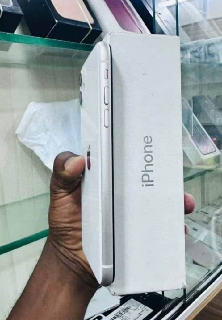 iPhone 11 Blanc Débloqué