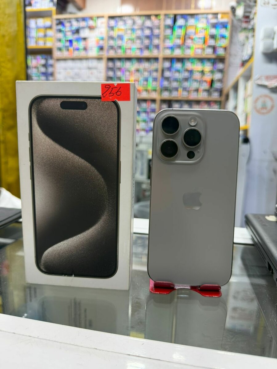 iPhone 15 pro 256 giga tout pa