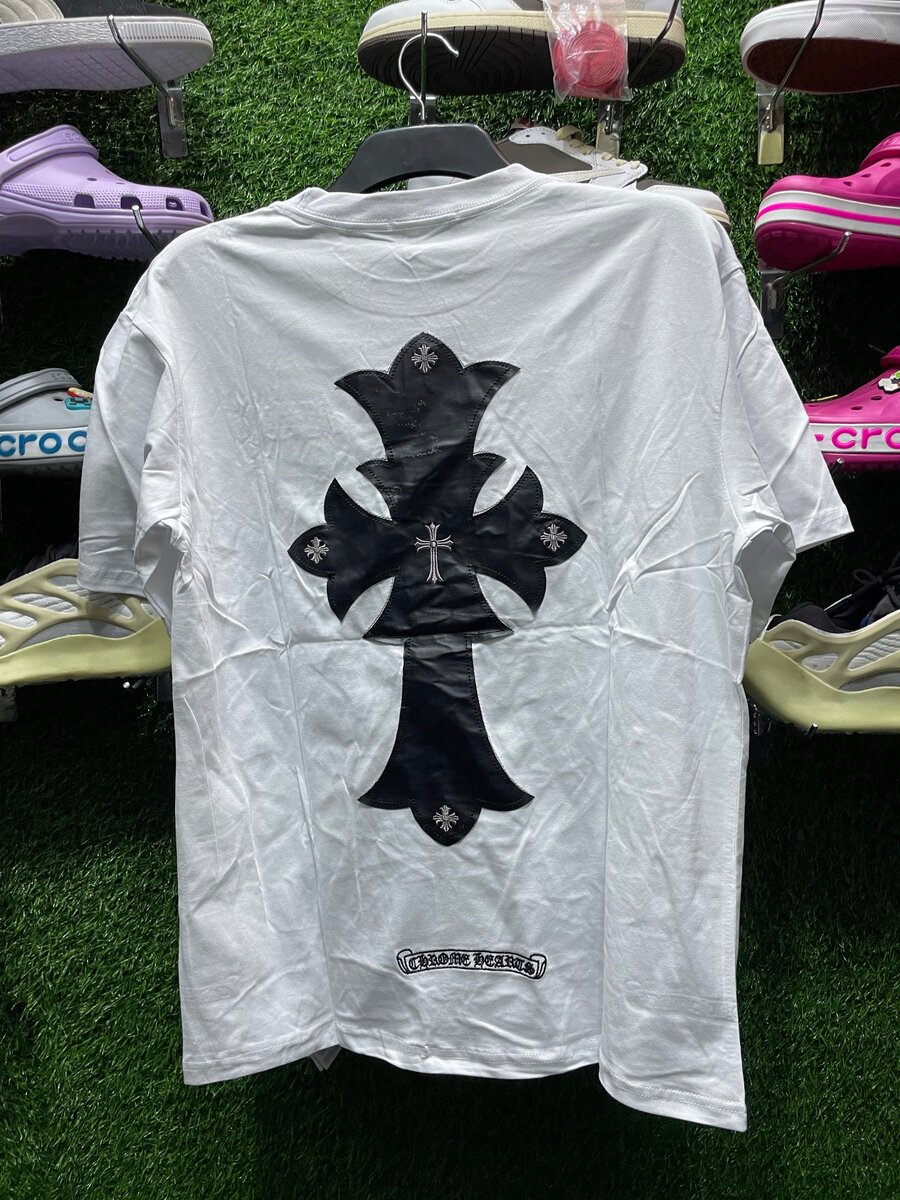 Chrome heart Tee