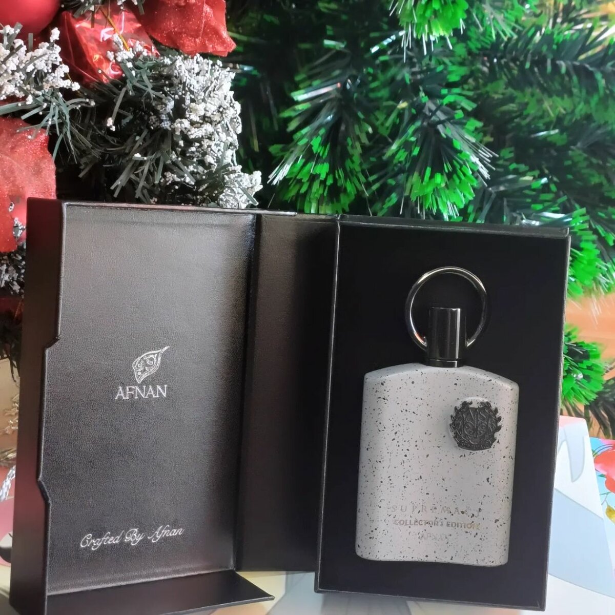 SUPREMACY COLLECTOR'S EDITION